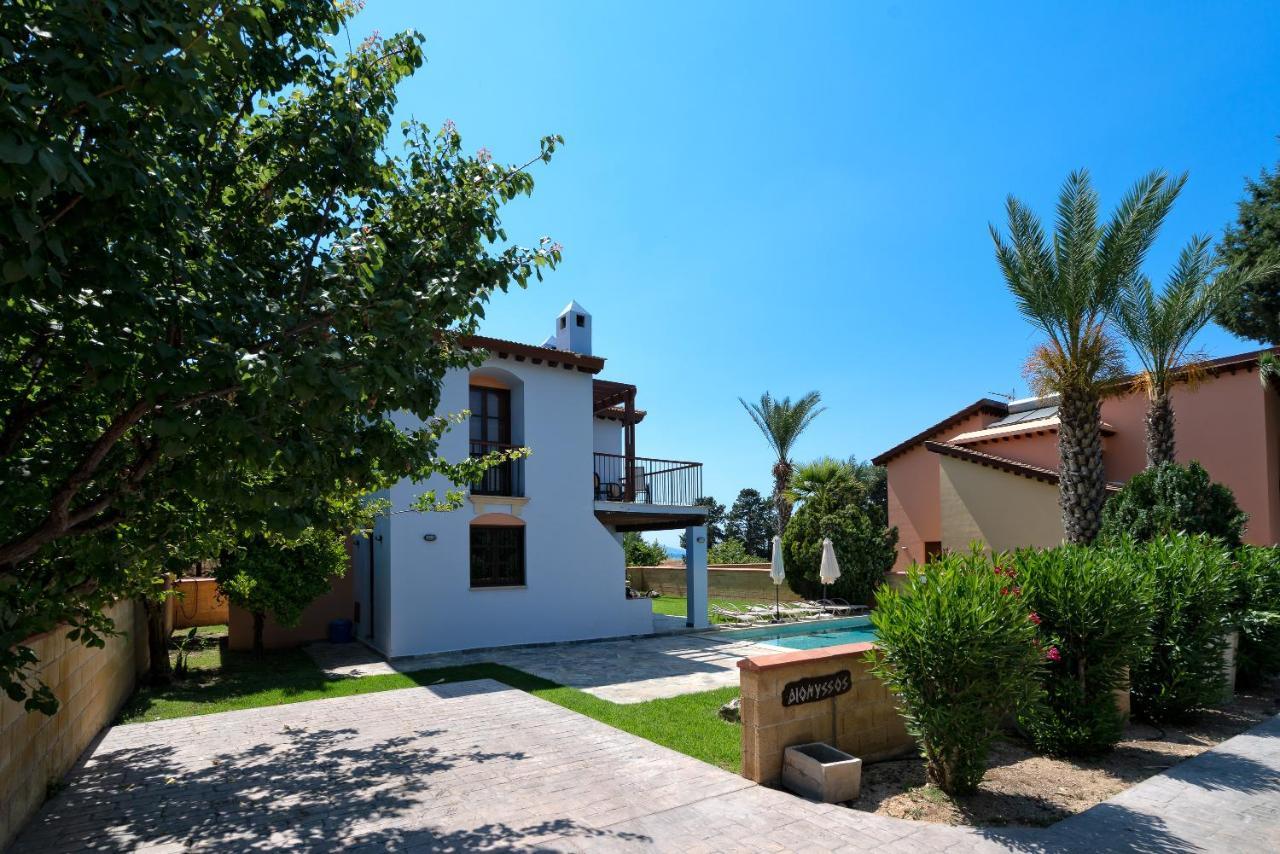 The Olympians Villas Polis Esterno foto
