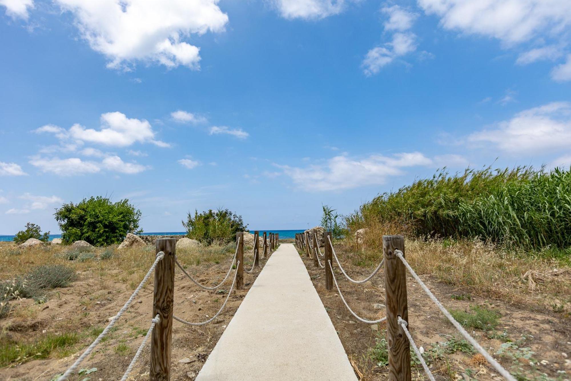 The Olympians Villas Polis Esterno foto