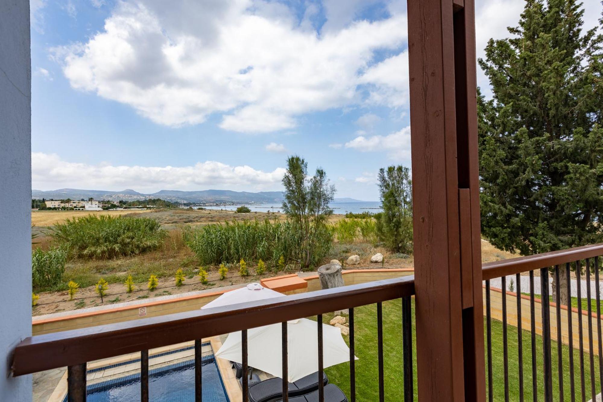 The Olympians Villas Polis Esterno foto