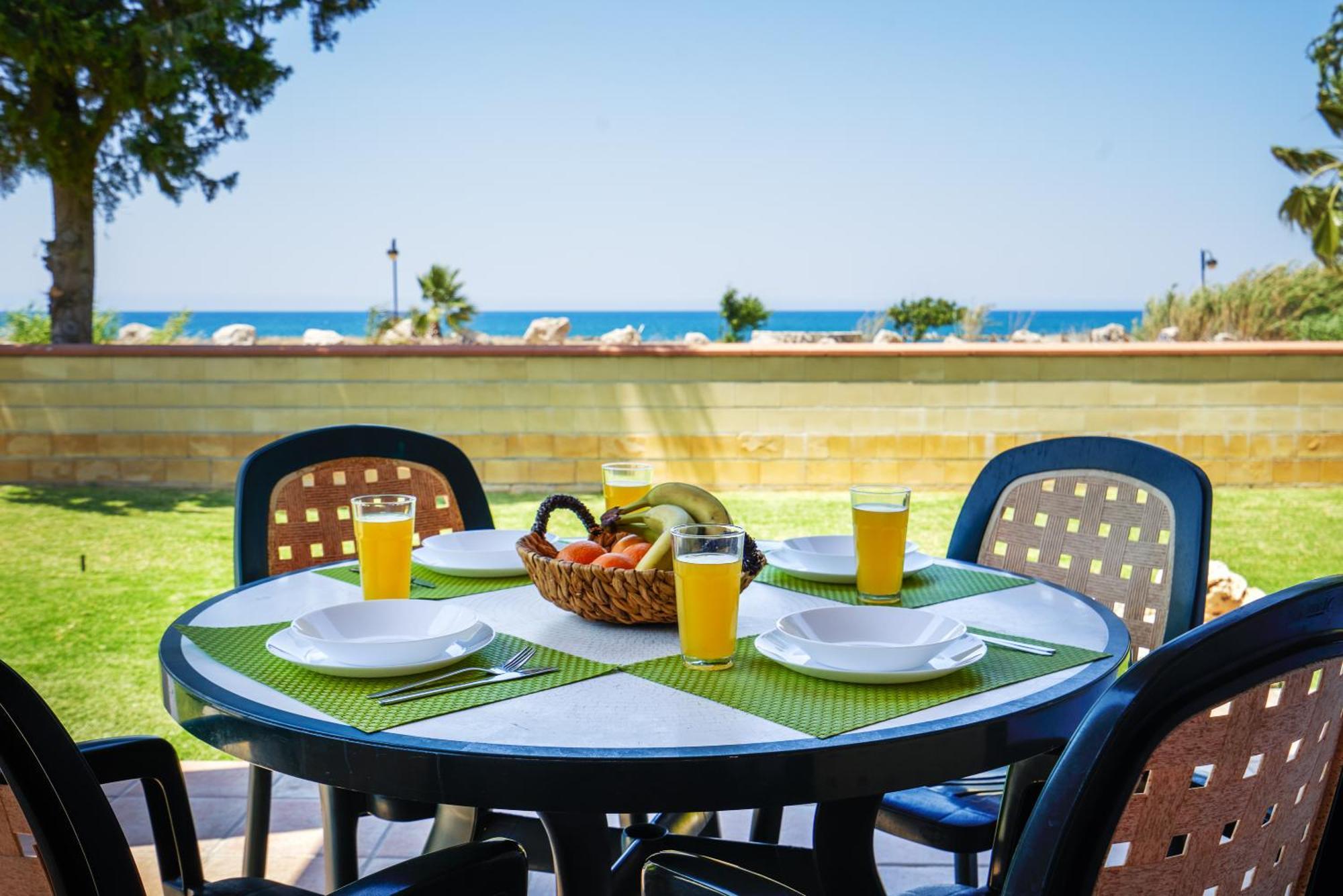 The Olympians Villas Polis Esterno foto